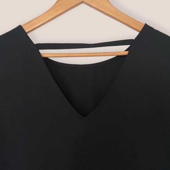 Dynamite Short Sleeve Top - Picture 6 of 8